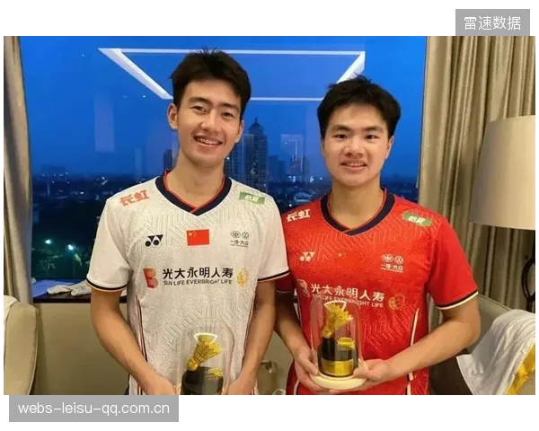 “梁伟铿王昶二比一”背后的故事：从“小鲜肉”到“超级IP”的传奇演变